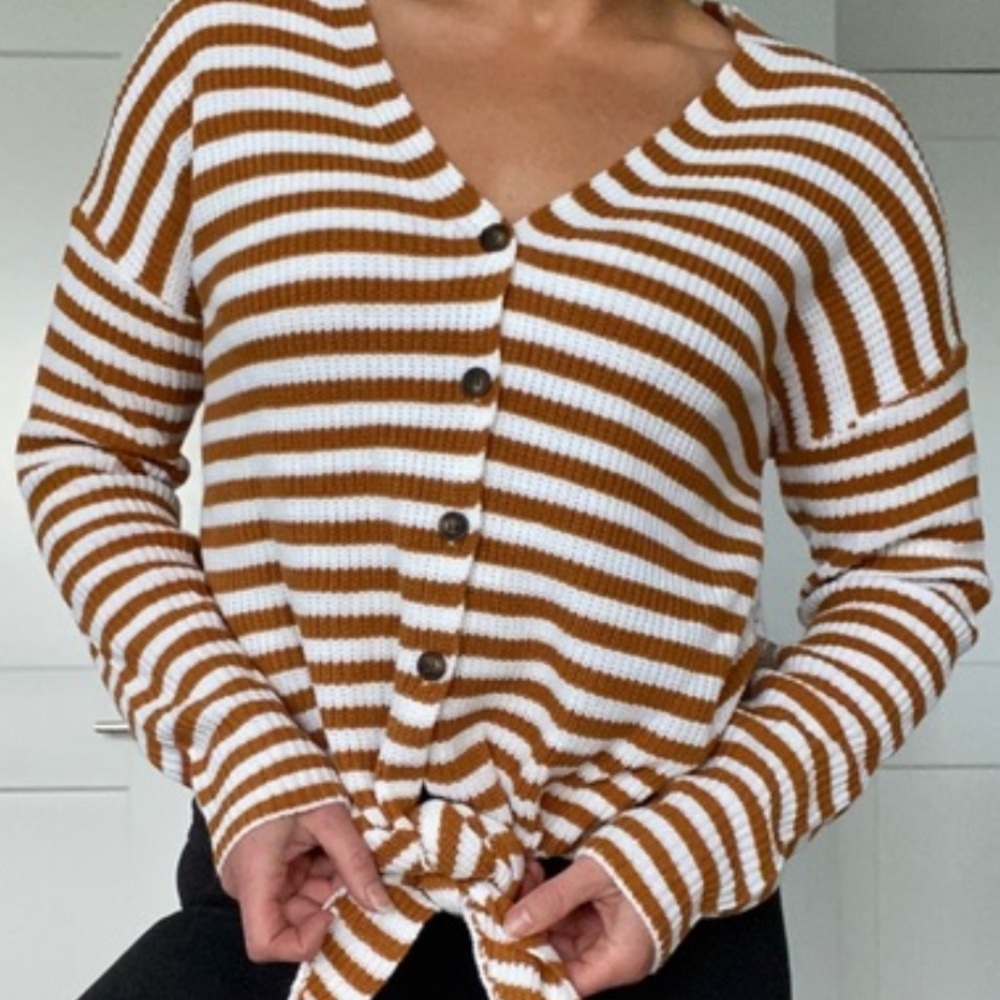 Active USA tie sweater